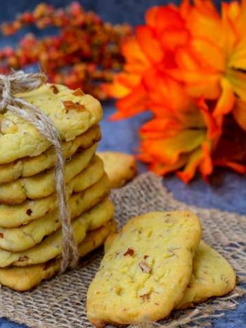 Almond Orange Shortbread Cookies