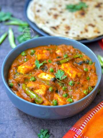 Dhaba Style Matar Paneer