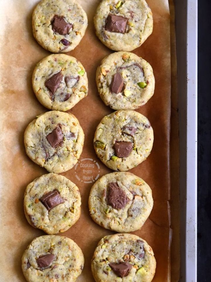 Eggless Chocolate Chunk Pistachio Cookies