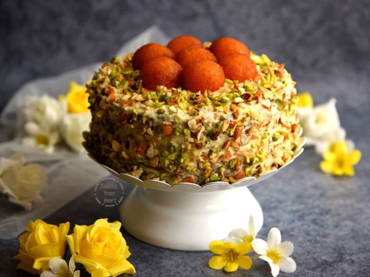 Eggless Gulab Jamun Cake