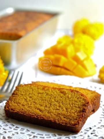 Eggless Mango Cake