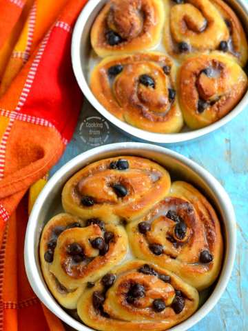 Eggless Sourdough Chocolate Cinnamon Buns