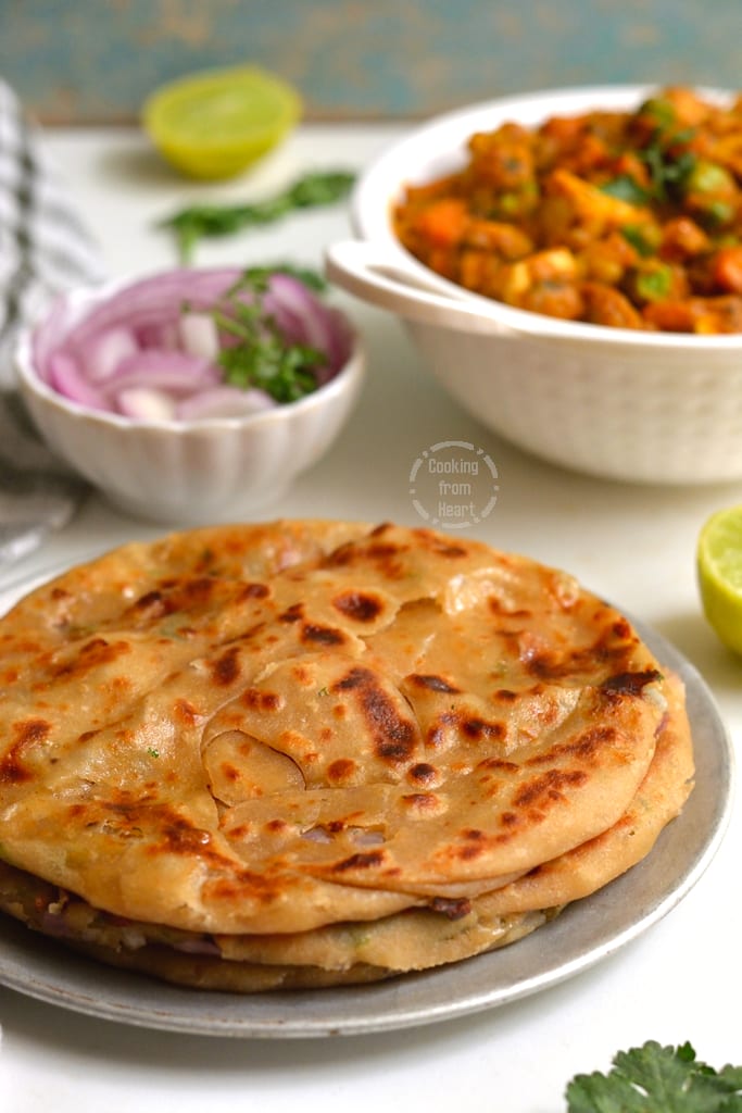 Cheesy Laccha Naan