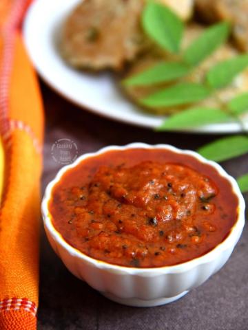 Easy Poondu Chutney Recipe