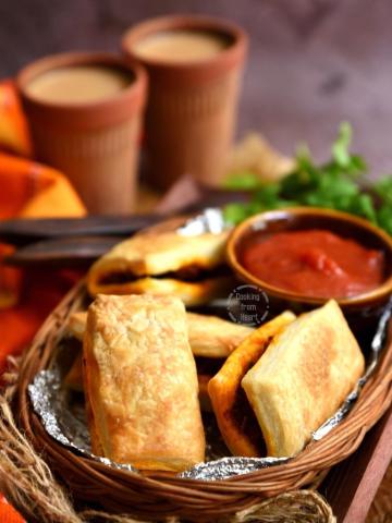 Bakery Style Veg Puffs